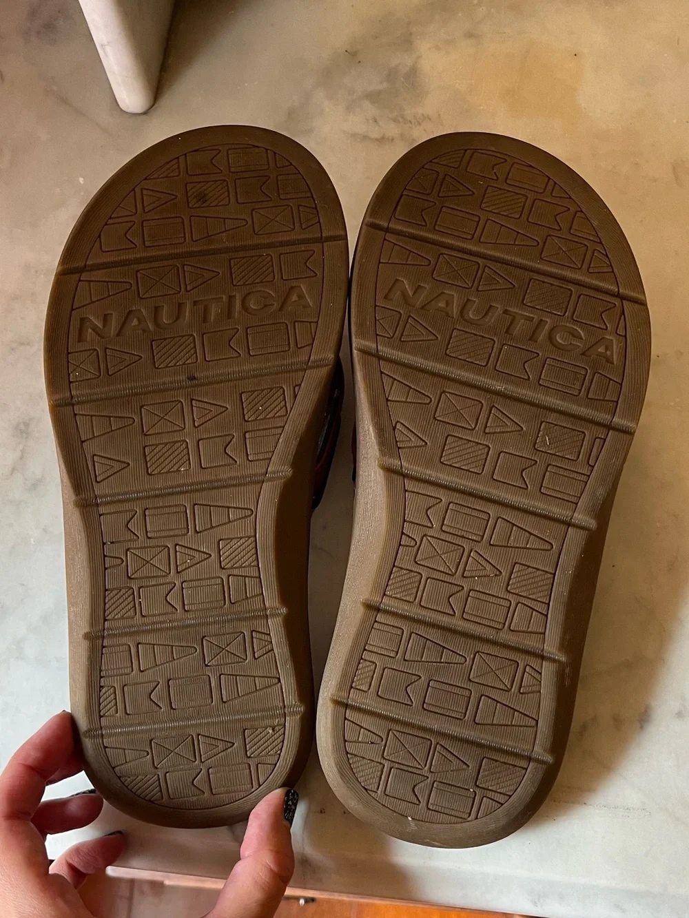 Nautica Men's Casted Round Toe Flip Flops - Size 8